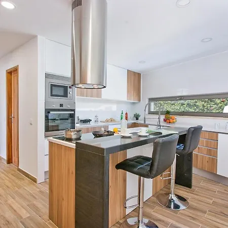 Namora - Private Swimming Pool & Hot Jacuzzi Villa Albufeira