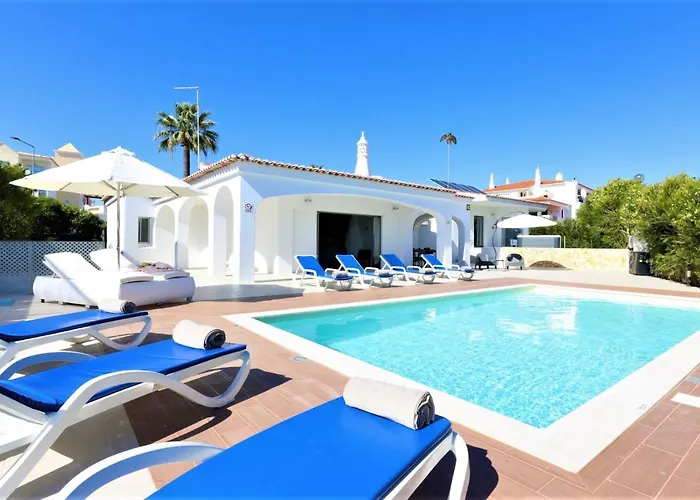 Namora - Private Swimming Pool & Hot Jacuzzi Albufeira