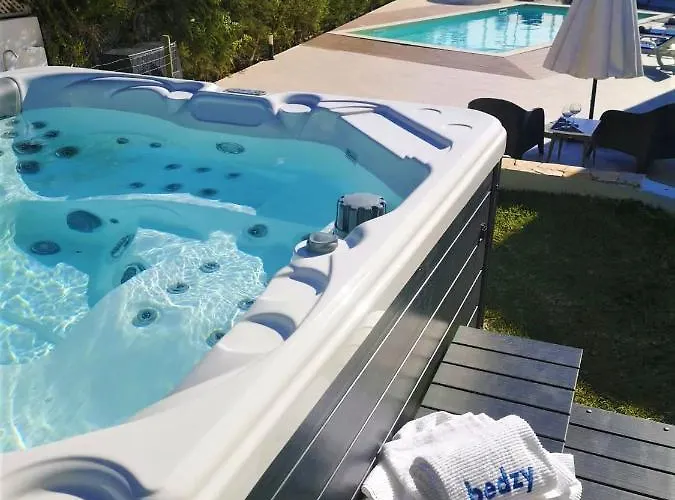 빌라 Namora - Private Swimming Pool & Hot Jacuzzi