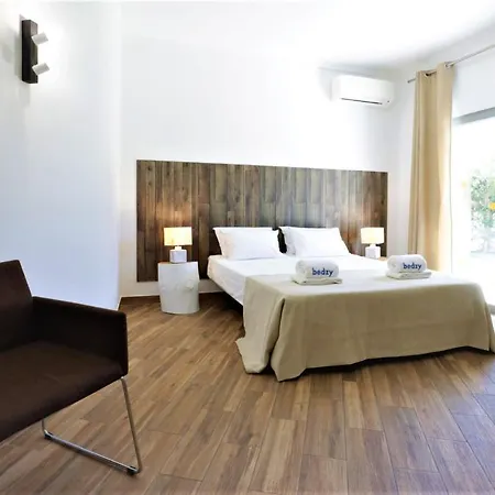 Namora - Private Swimming Pool & Hot Jacuzzi