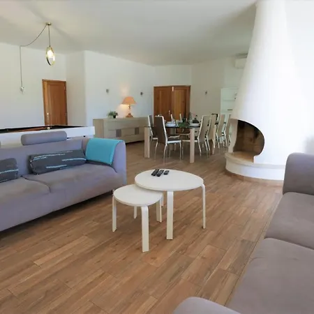 Namora - Private Swimming Pool & Hot Jacuzzi Albufeira